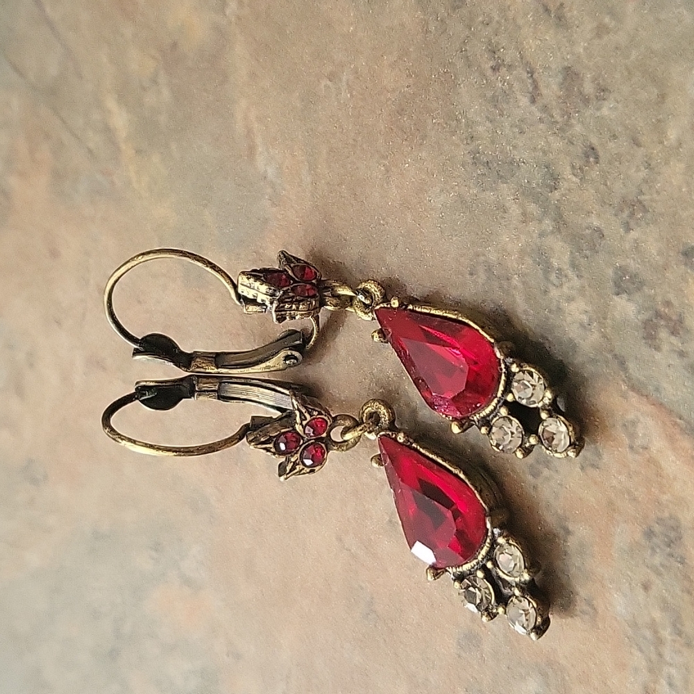 Beautiful vintage earrings
